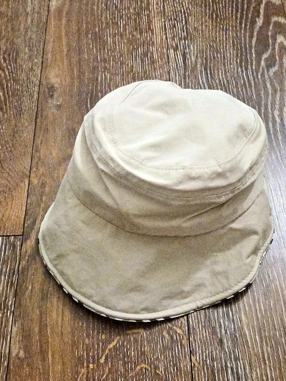 Plaid Bucket Hat in Beige